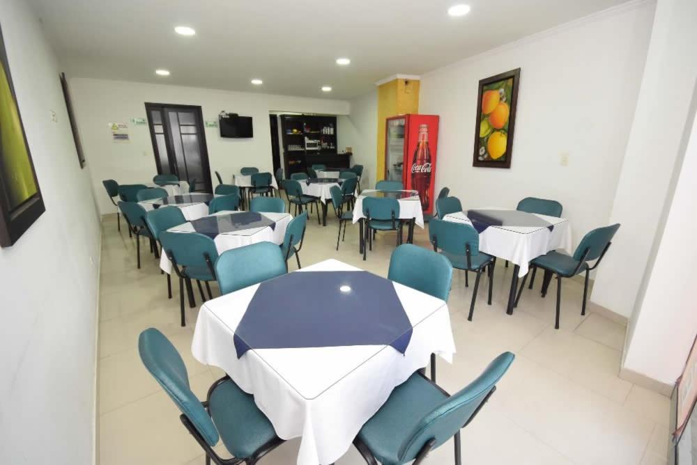 Hotel Zafiro Plaza Tunja Exterior foto